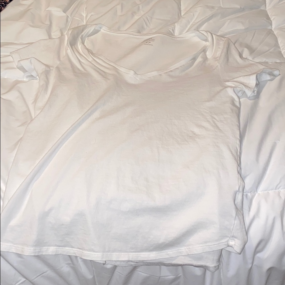 White tee